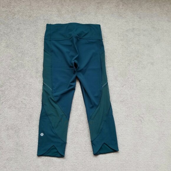 Lululemon Home Stretch Crop 19" in Submarine, size 4 - Picture 9 of 12